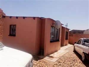 4 Bed House in Vosloorus