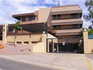 60 m² Commercial space in Waterkloof Heights