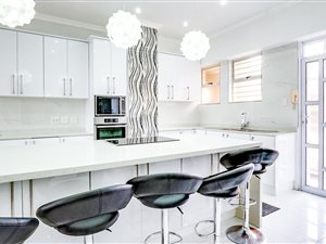 2 Bed Apartment in South Beach
