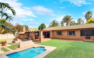 3 Bedroom House in Strubens Valley