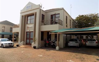 250 m² Commercial space in Randpark Ridge
