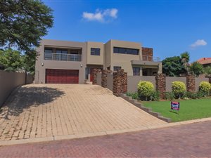 4 Bed House in Featherbrooke Estate