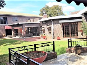 5 Bed House in Vereeniging Central