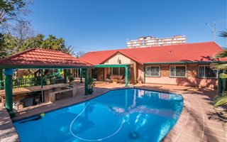 4 Bedroom House in Weavind Park