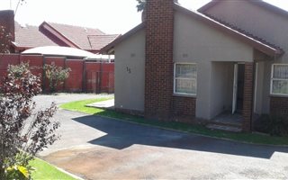 3 Bedroom House in Woodmere