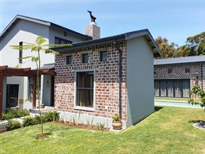 5 Bed House in Durbanville