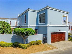 3 Bed House in Halfway House