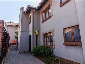 2 Bed Townhouse in Meyersdal