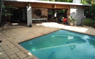 4 Bedroom House in Eduanpark