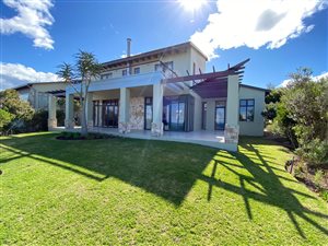 3 Bed House in Oubaai and surrounds