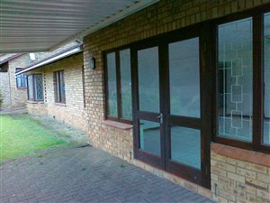 3 Bed Simplex in Anerley