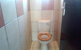 1 Bedroom House in Mahube Valley