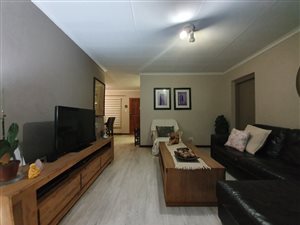 2 Bed Townhouse in Wierda Glen