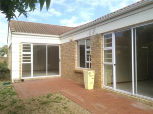 3 Bedroom Townhouse in Summerstrand