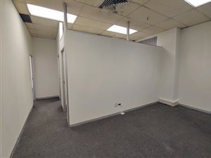 65 m² Commercial space in Beachfront