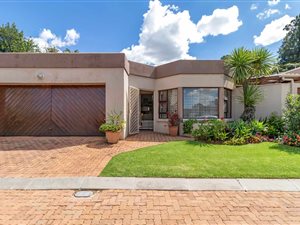 3 Bed Cluster in Paulshof