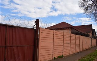 12 Bedroom House in Jeppestown