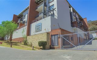 2 Bedroom Apartment in Winchester Hills