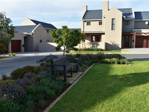3 Bed House in Graanendal