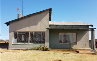 2 Bedroom House in Vryburg