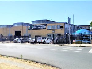1750 m² Commercial space in Eastleigh