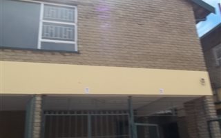 1 Bedroom Apartment in Krugersdorp North