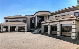 6 Bedroom House in Meyersdal Nature Estate