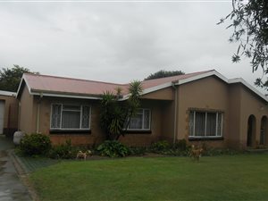 4 Bed House in Witpoortjie
