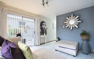 2 Bedroom Apartment in Green Point