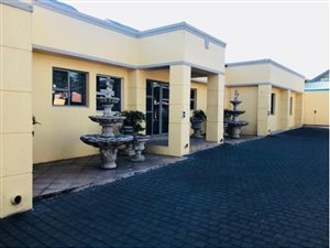340 m² Office Space in Parkmore