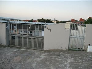 4 Bed Duplex in Phoenix