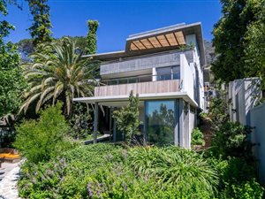 4 Bed House in Higgovale