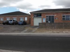 255 m² Commercial space in Strandfontein