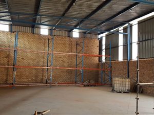 285 m² Industrial space in Tulisa Park