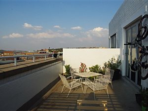1 Bed Apartment in Maboneng