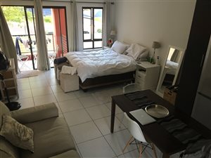 Bachelor apartment in Sunninghill