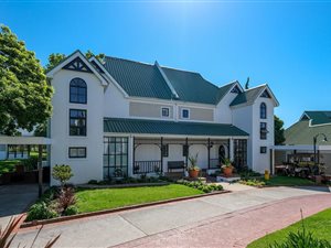 3 Bed House in Fancourt