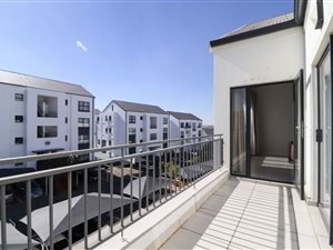 2 Bed Apartment in Greenstone Ridge
