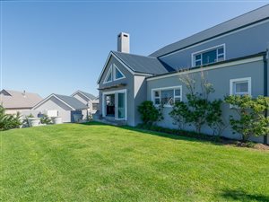 4 Bed House in Kingswood Golf Estate