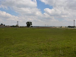 1224 m² Land available in Struisbult