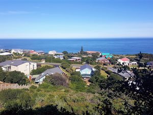 1365 m² Land available in Brenton on Sea