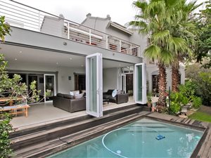 4 Bed House in Hurlingham