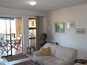 2 Bed Apartment in Maroeladal