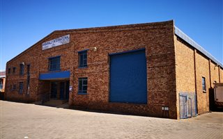 Commercial space in Monavoni