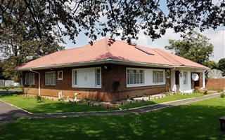 400 m² Commercial space in Kempton Park Central