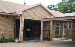 10 Bedroom House in Klerksdorp