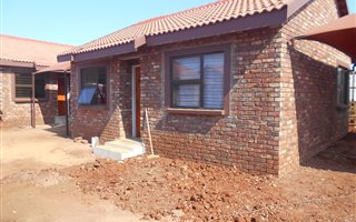 2 Bedroom Townhouse in Ikageng