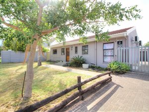 3 Bed House in Northern Paarl