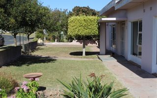 3 Bedroom House in Vredenburg