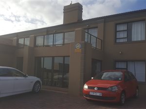 6 Bed House in Vredenburg